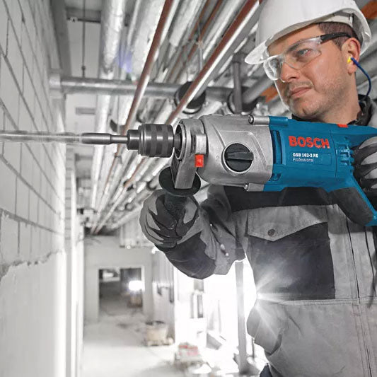 مثقاب بوش بروفيشنال مطرقي بسلك 240 فولت من جي اس بي 162-2 RE، كحلي 3